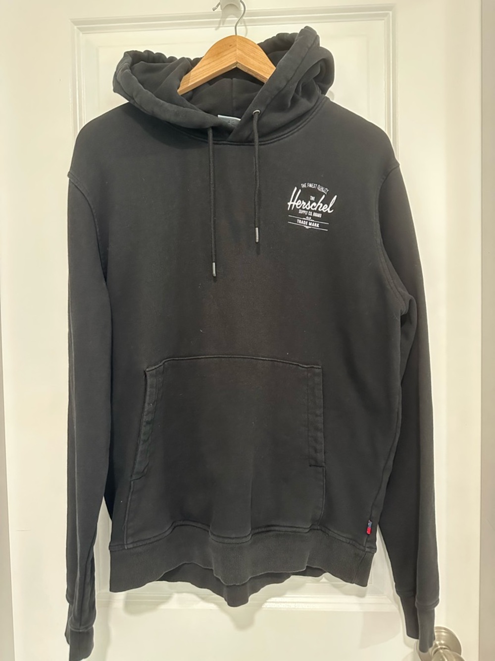 Herschel Supply Company Black Pullover Hoodie Size Medium